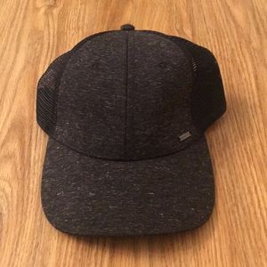 Express Men’s Snap Trucker Hat